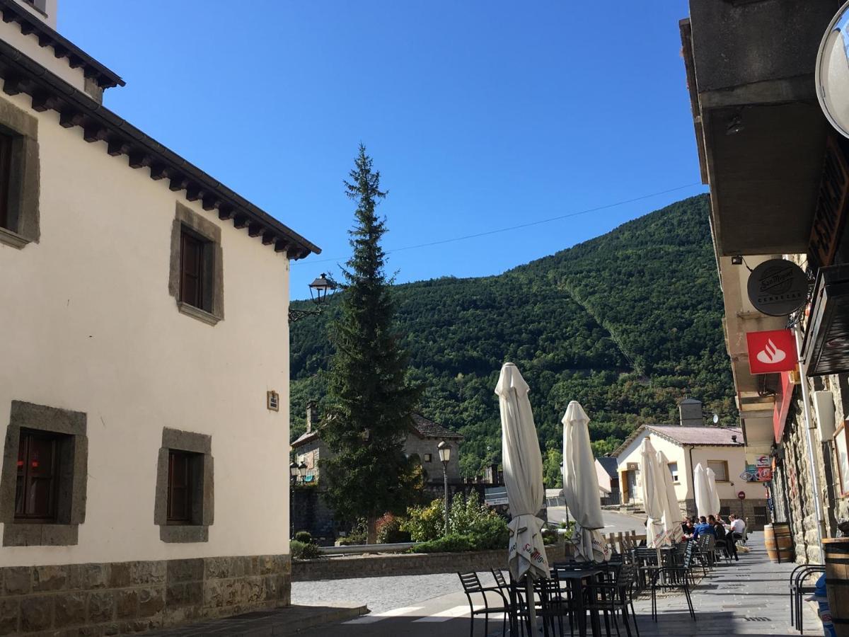 Biescas-Pirineo-Relax Apartment Exterior photo